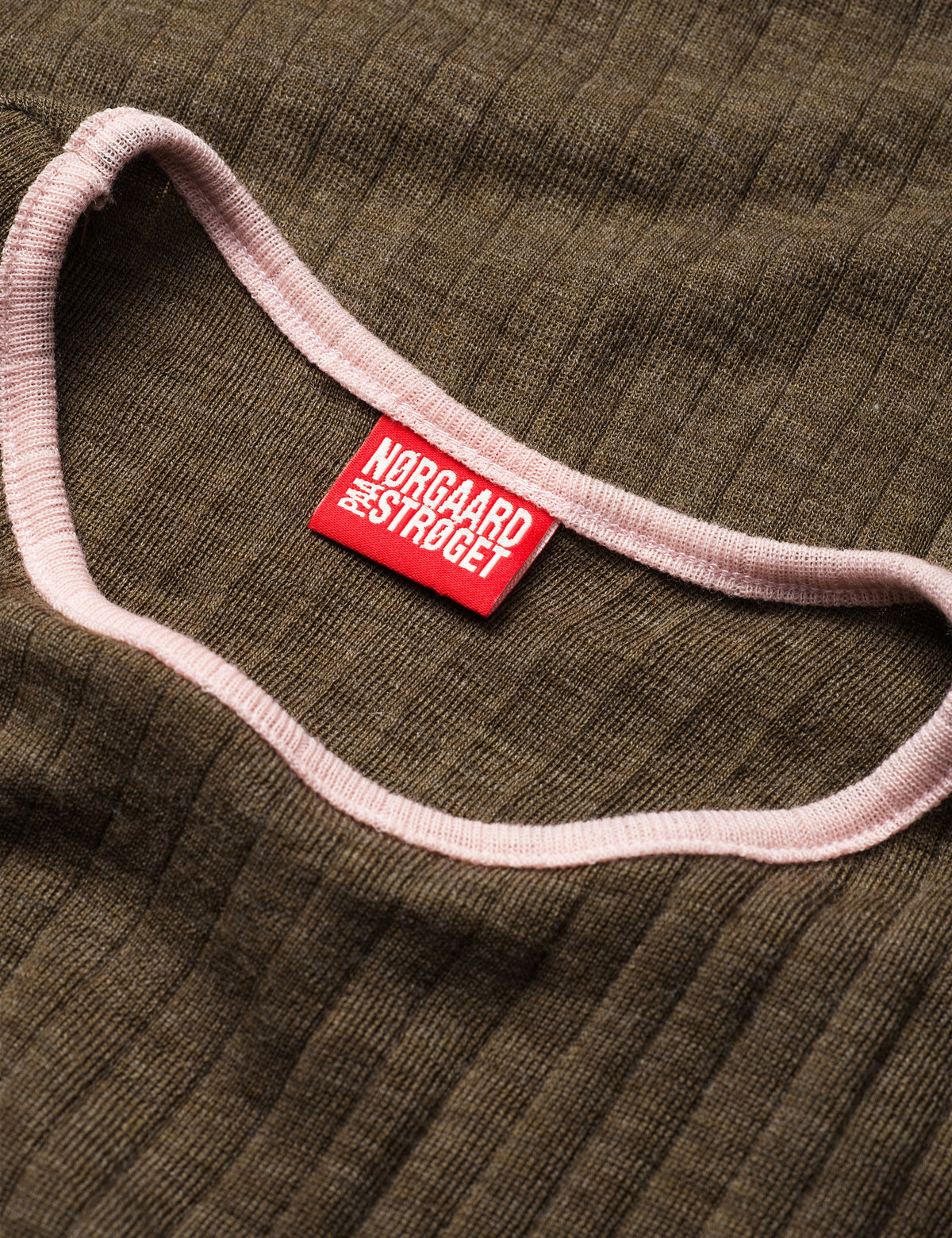 NPS Tank Top Wool Kontrast, Capers/Rose