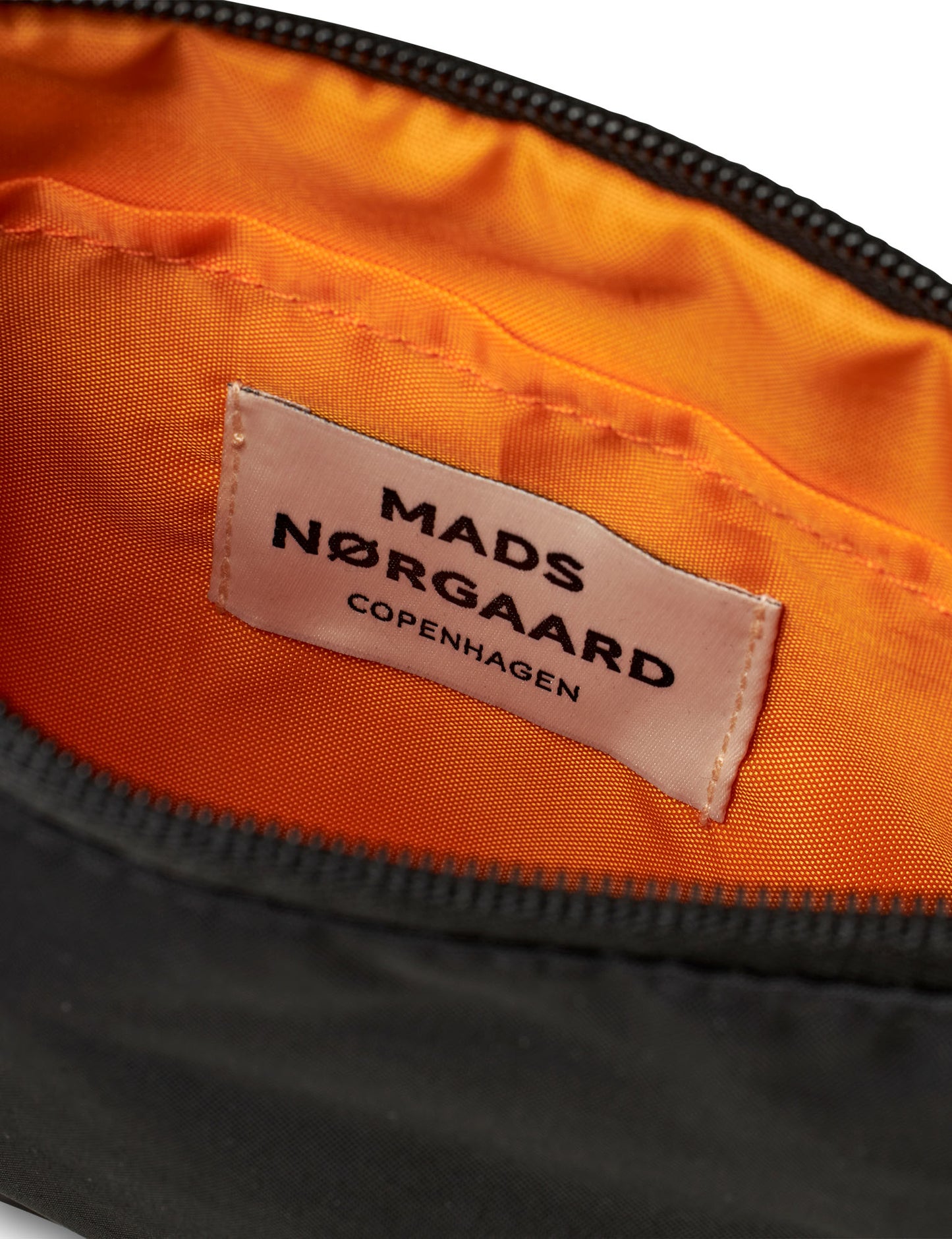 Tian Core Bag, Black