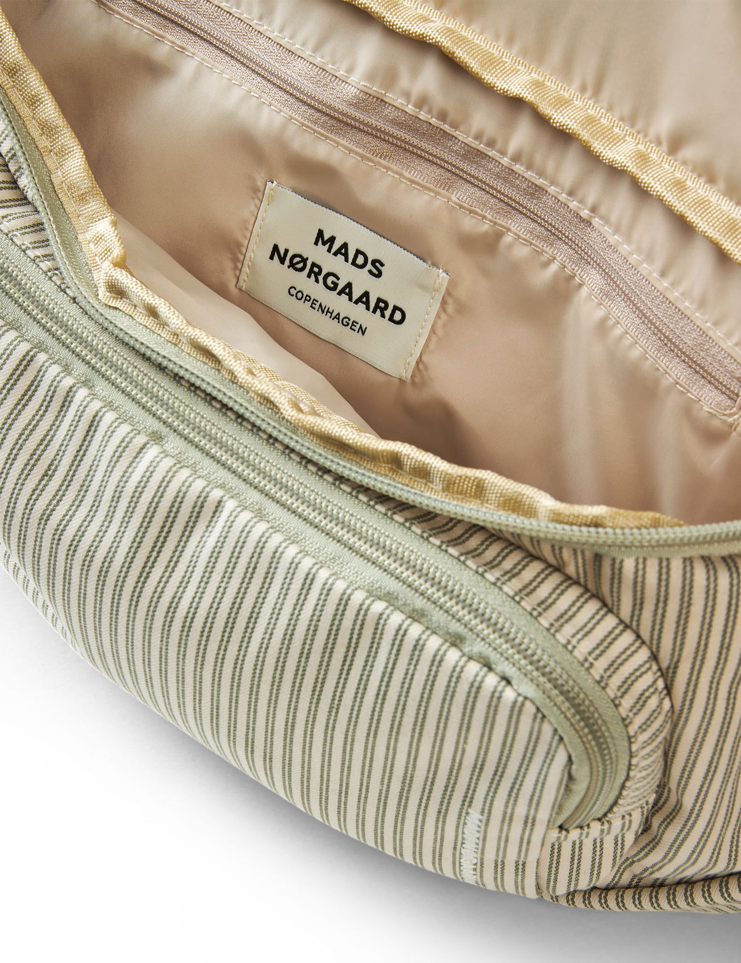 Broma AOP Coco Bum Bag, Four Leaf Clover/Whitecap Grey