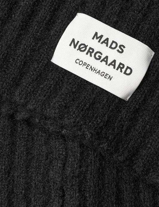 Tosca Snatie Neck Piece, Black