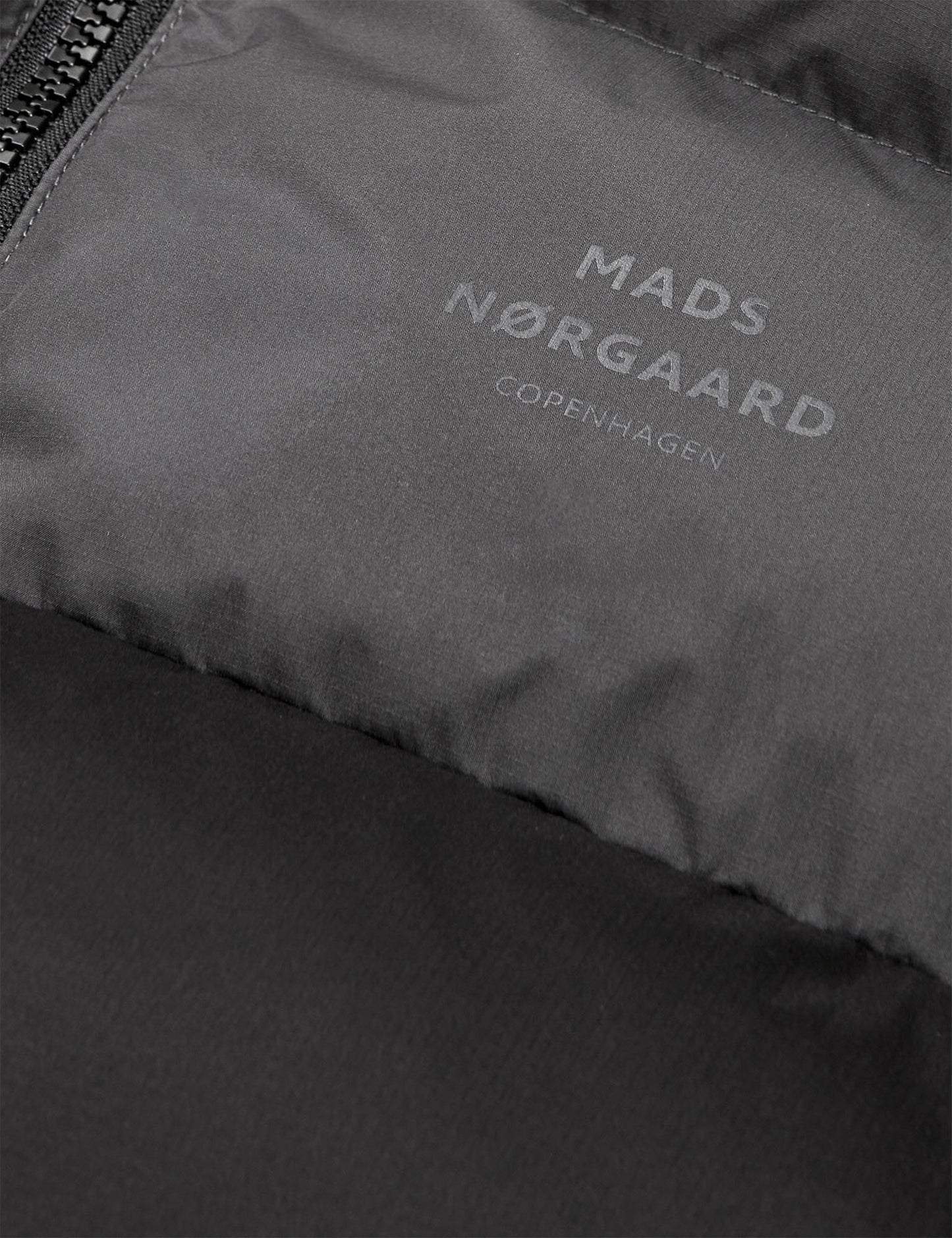 Light Ripstop Junino Jacket, Black/Asphalt