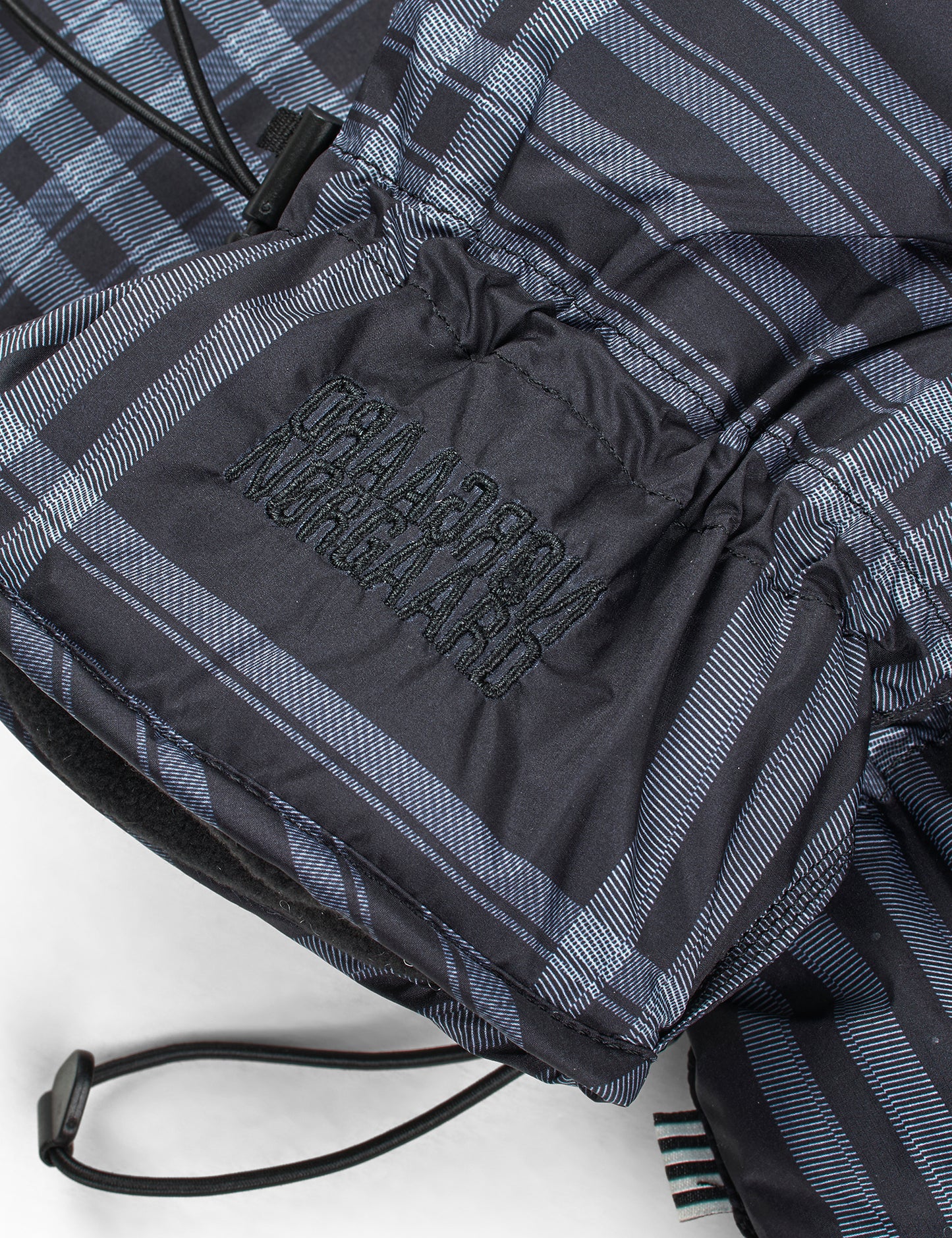 Light Ripstop Pillow AOP Glove, Black/Vanilla Ice