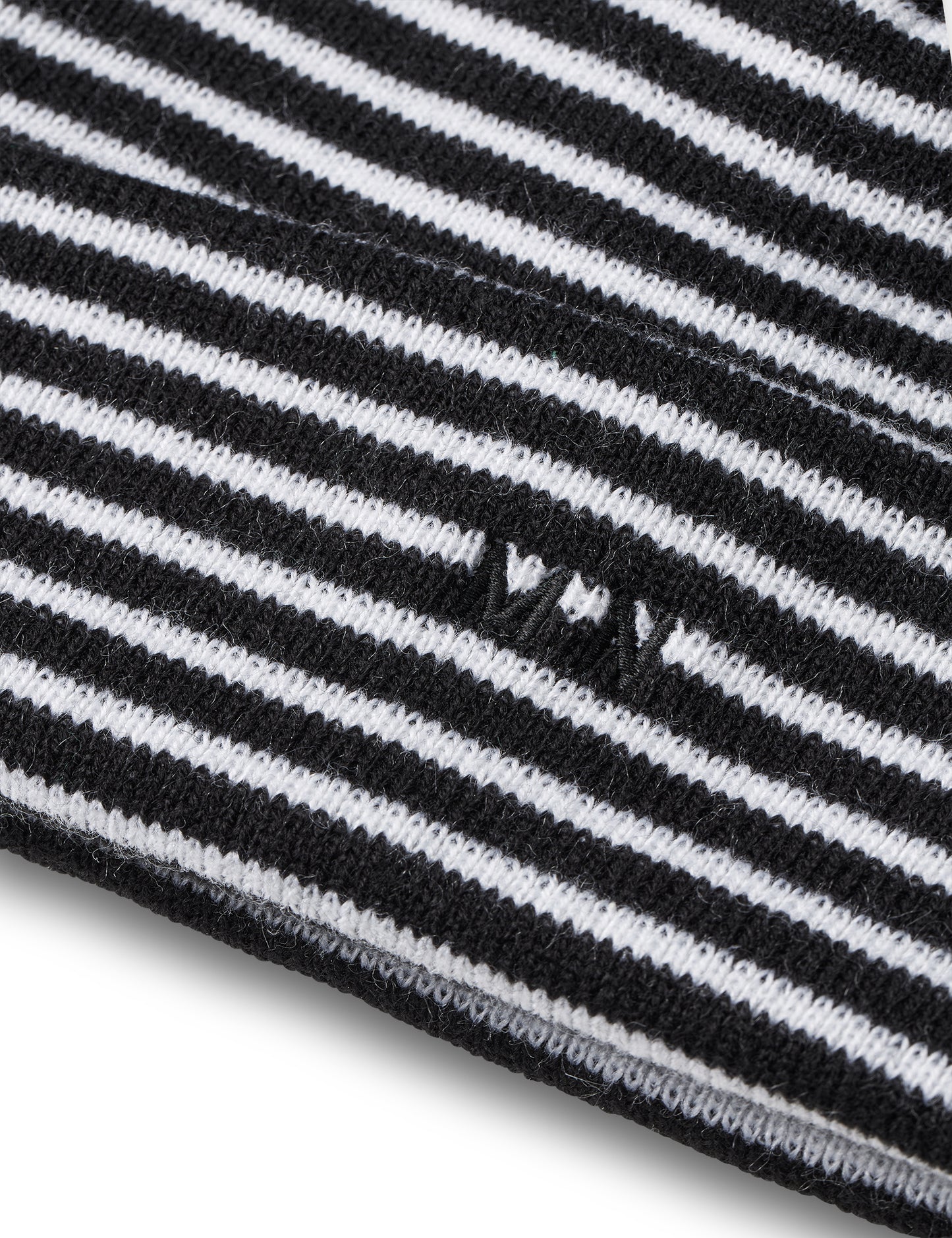 Isak Ambas Stripe MN Beanie, Black/White