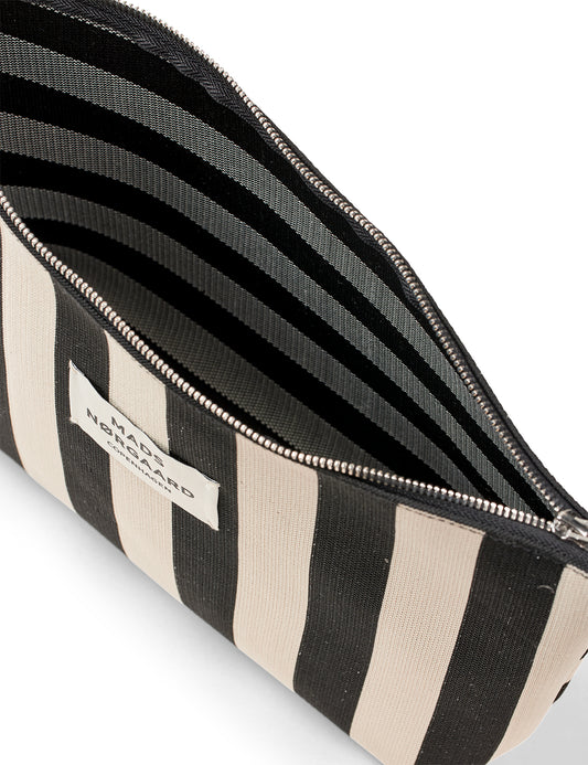 Knit Stripe Hilden Toiletry Bag, Black/White