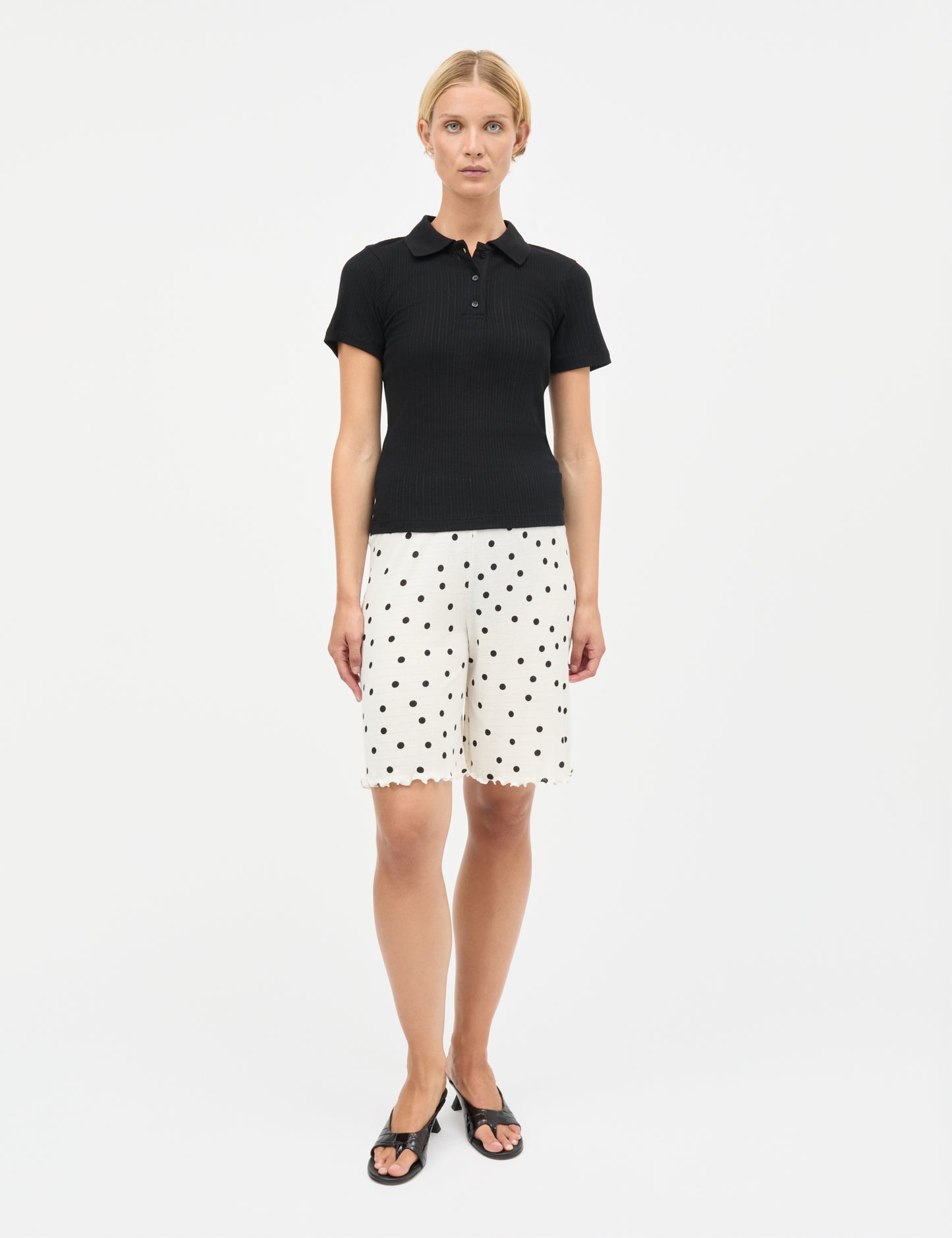 Pointella Lilly Shorts AOP, Dot AOP Vanilla Ice
