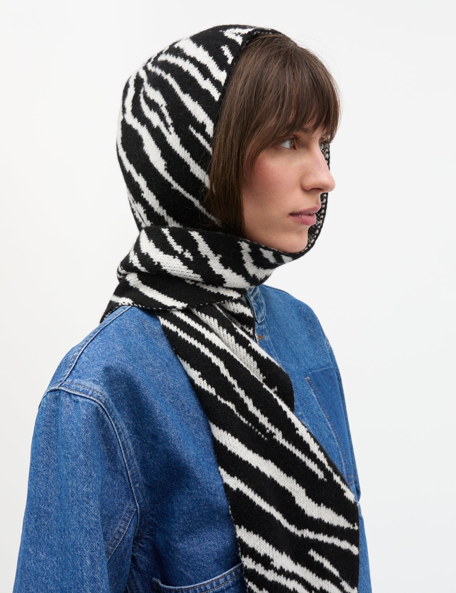 One Wool Frika Zebra Hooded Scarf, Zebra – MADS NØRGAARD - COPENHAGEN