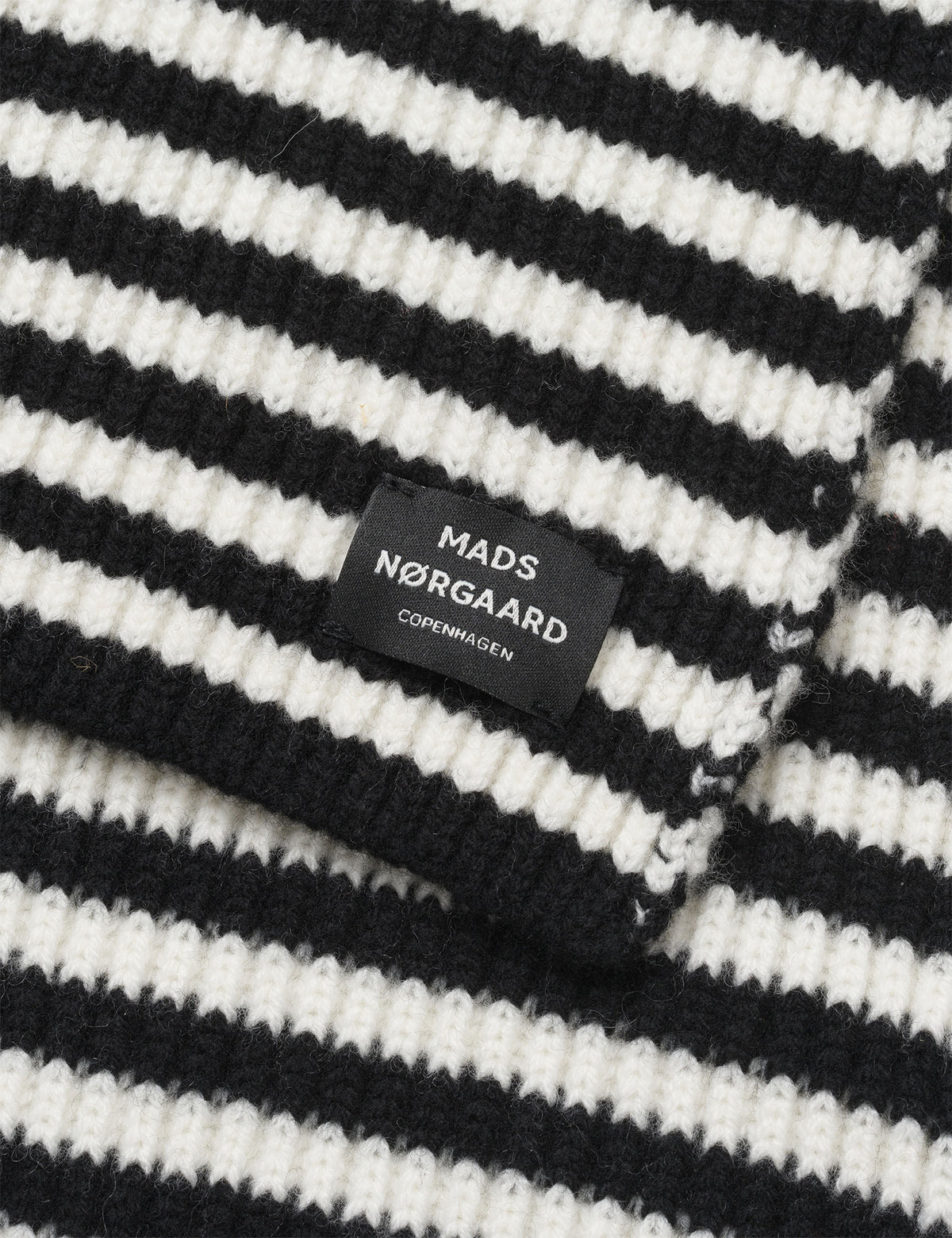 One Wool Basil Scarf, Black/White