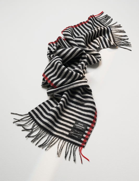 100% Cashmere Premium Ellen Scarf, Black / White