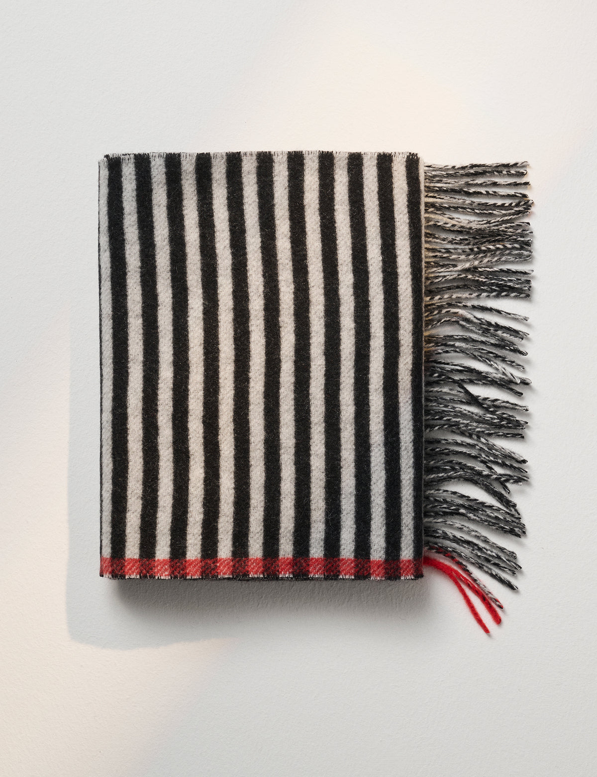 100% Cashmere Premium Ellen Scarf, Black / White